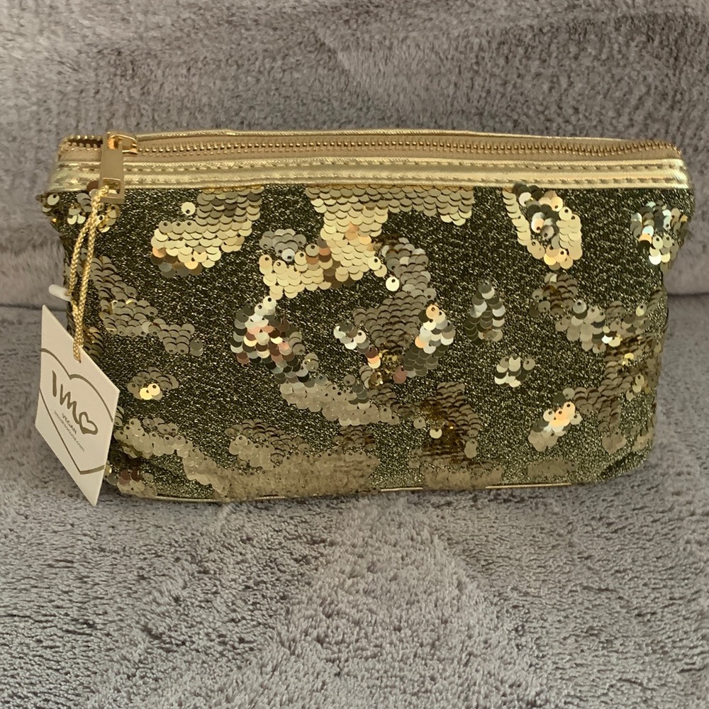 🆕- Glamorous Gold Sequin Cosmetic Bag